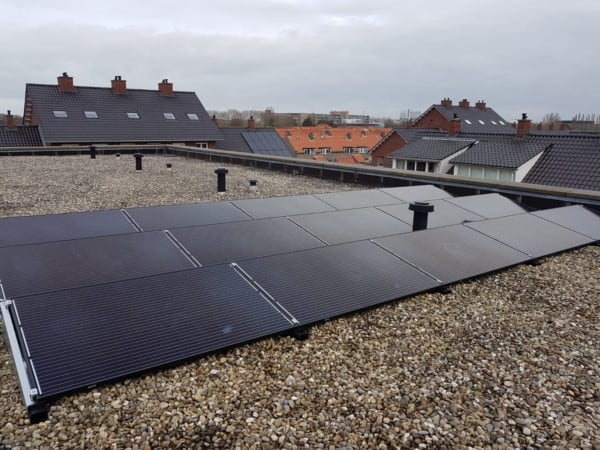 4.6 kW Iberian Solar Mono All Black 305W (Holanda)